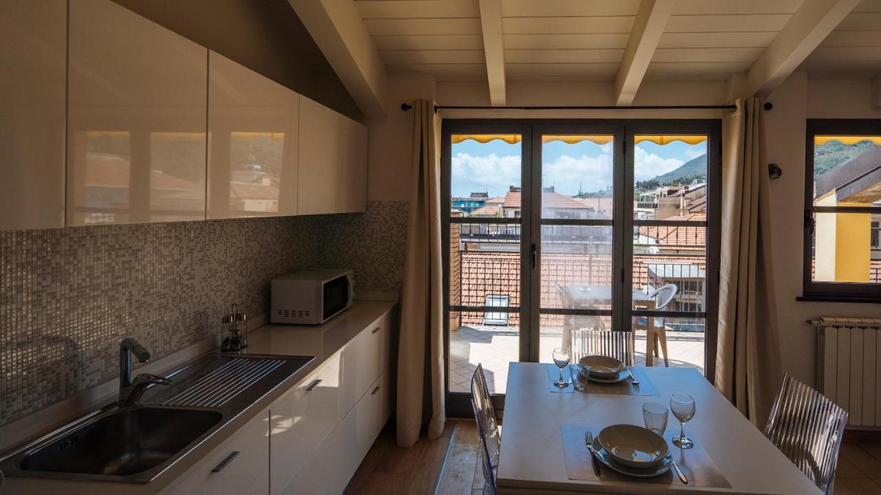 Dei Mille 31 B Apartment Албенга Екстериор снимка